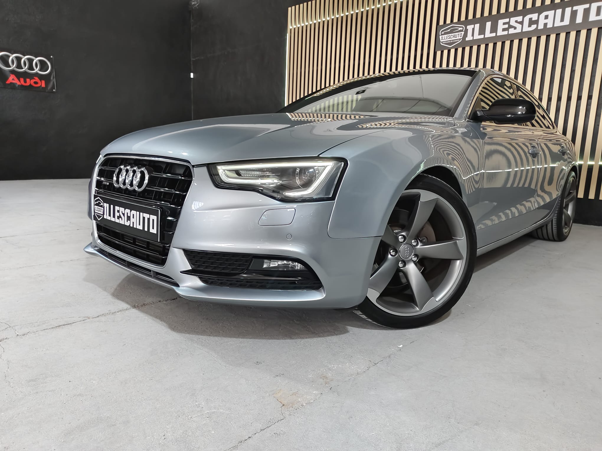 Audi A5 Sportback gris plata