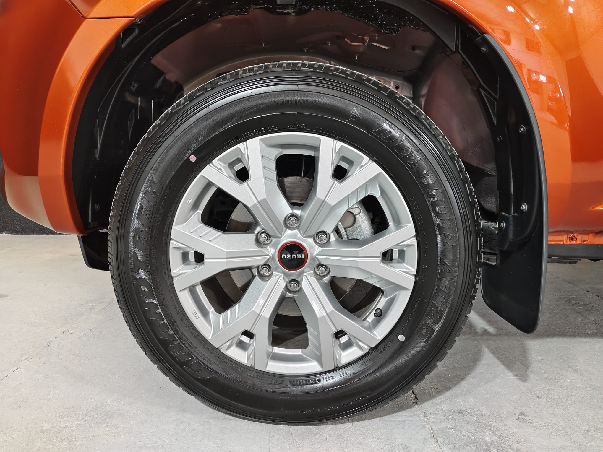 Rueda Isuzu DMax N60 BB naranja