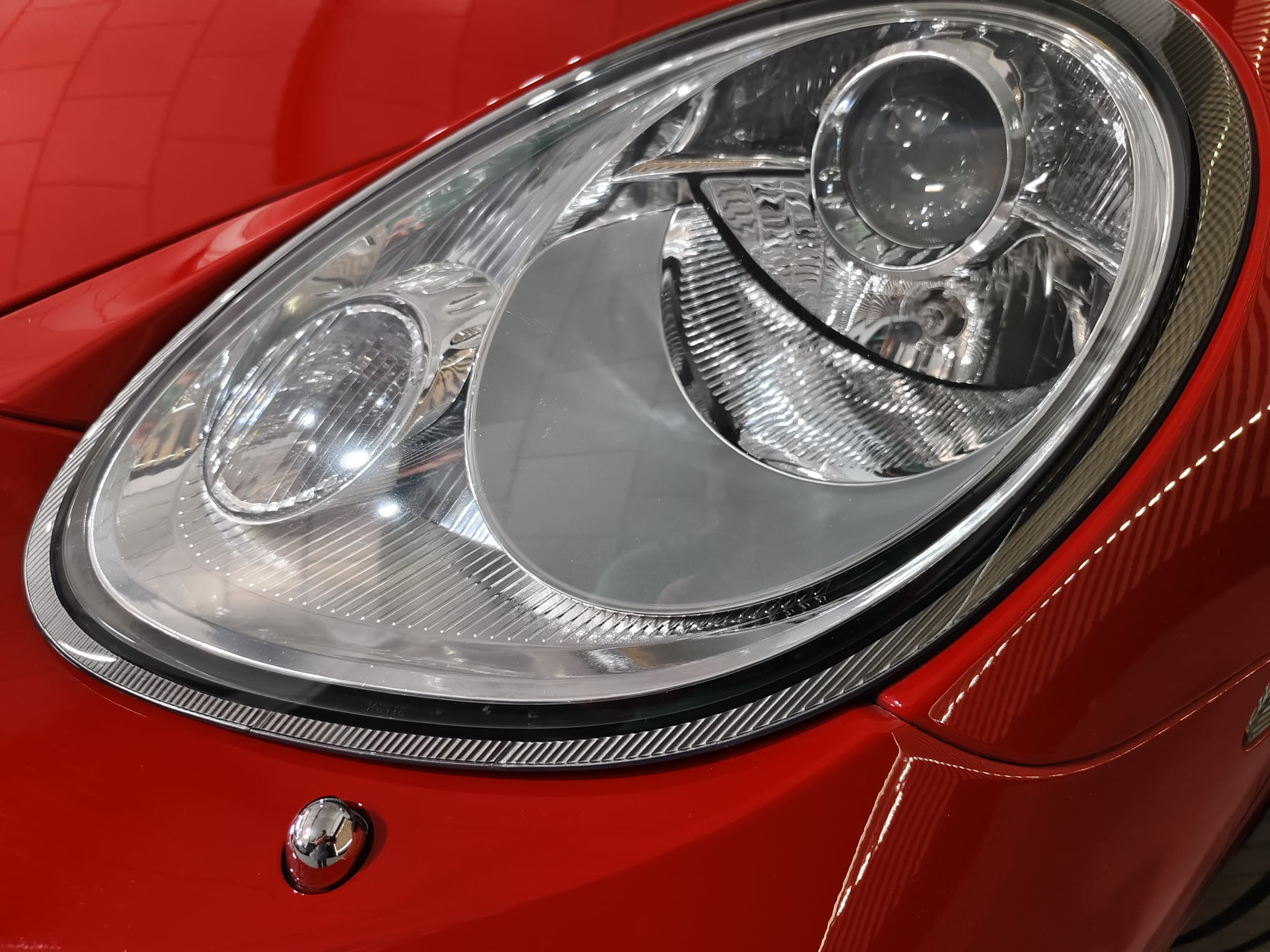 Faro delantero Porsche Cayman 2.7 Edition 1 rojo