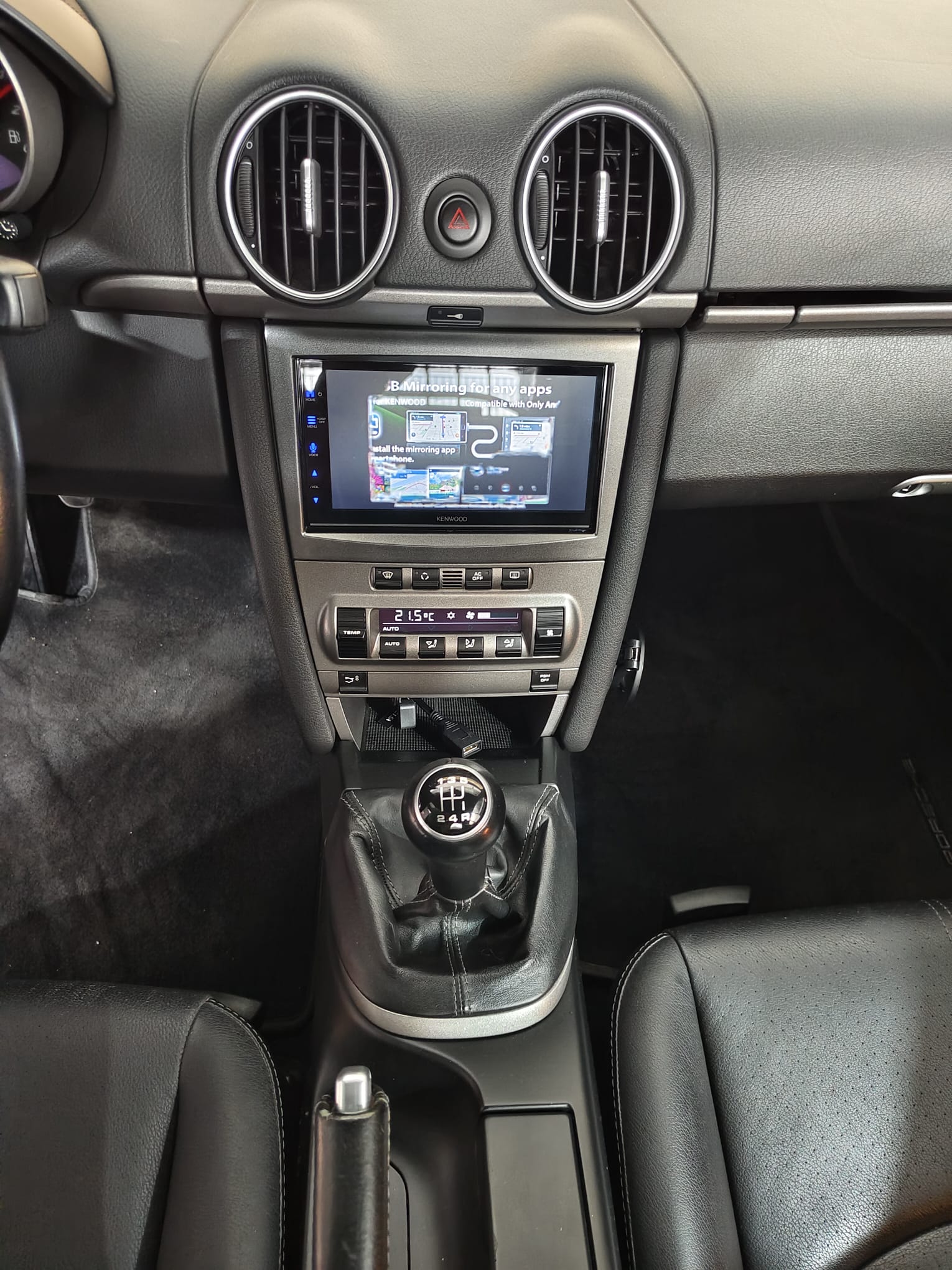 Consola central Porsche Cayman 2.7 Edition 1 rojo