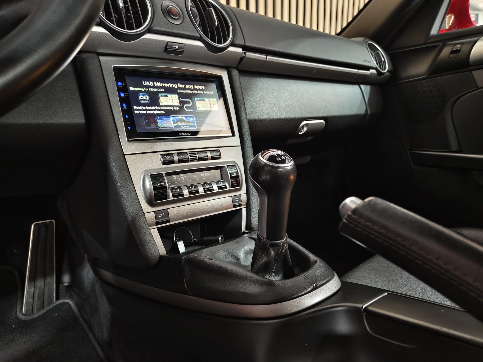 Consola central Porsche Cayman 2.7 Edition 1 rojo