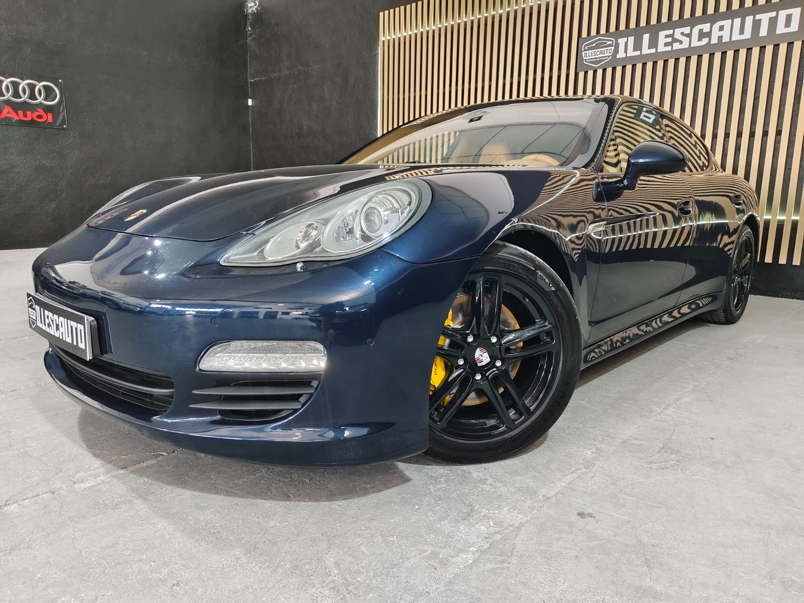 Frente Porsche Panamera 3.0 TDI Triptonic
