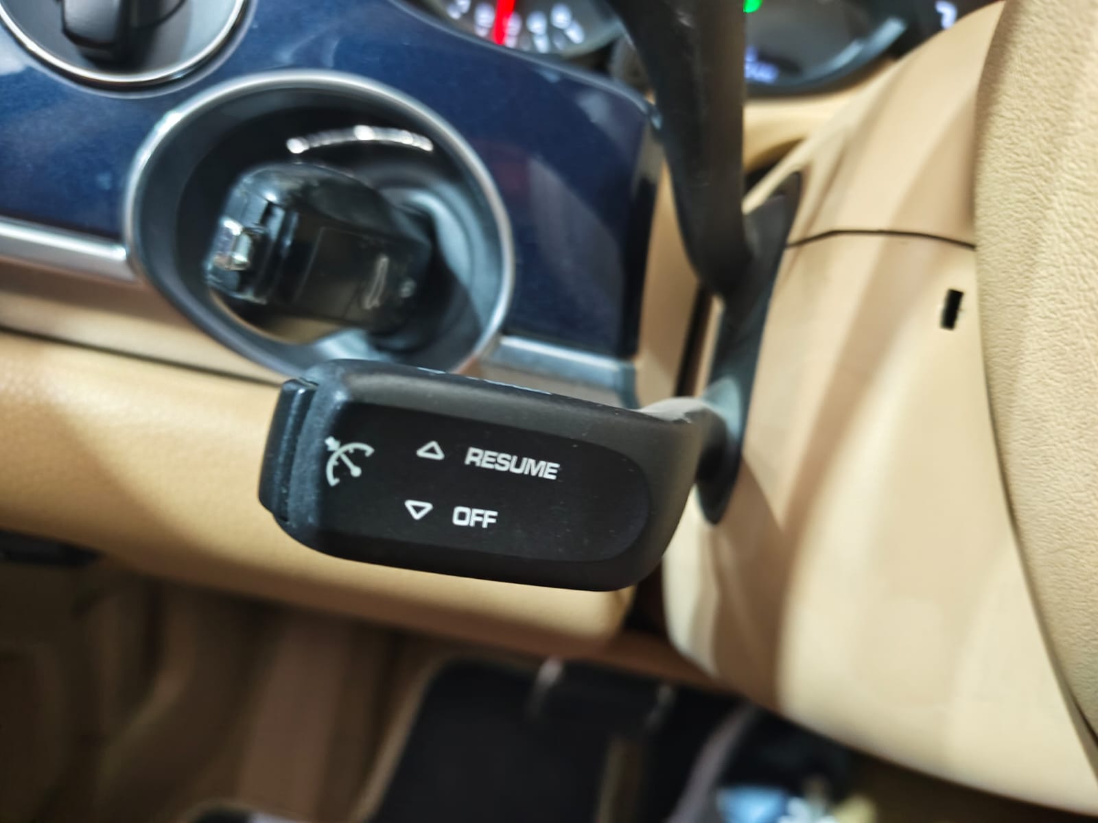 Mandos Porsche Panamera 3.0 TDI Triptonic